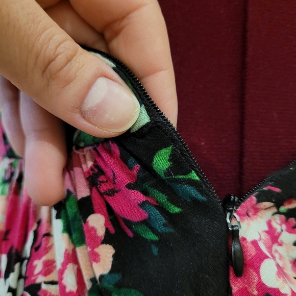 Sweetheart Floral Mini Dress - Picture 9 of 10